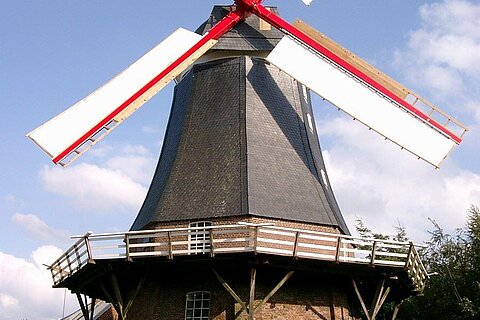 Die Mühle nach ihrer Restaurierung 2004 Die Mühle nach ihrer Restaurierung 2004